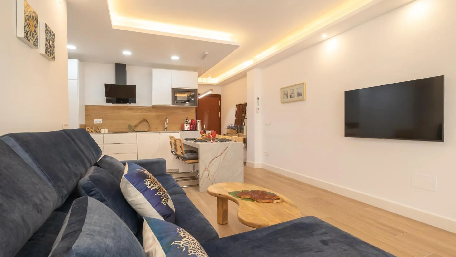 Estepona Downtown Near The Beach - Happy Rentals 0*,  Spain