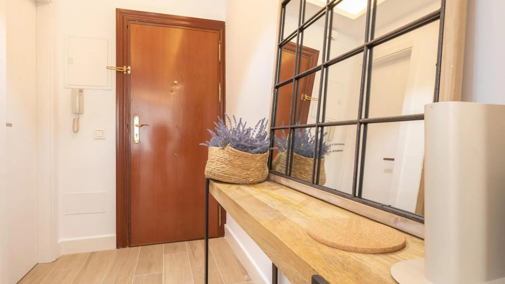 Apartment Estepona Downtown Near The Beach - Happy Rentals