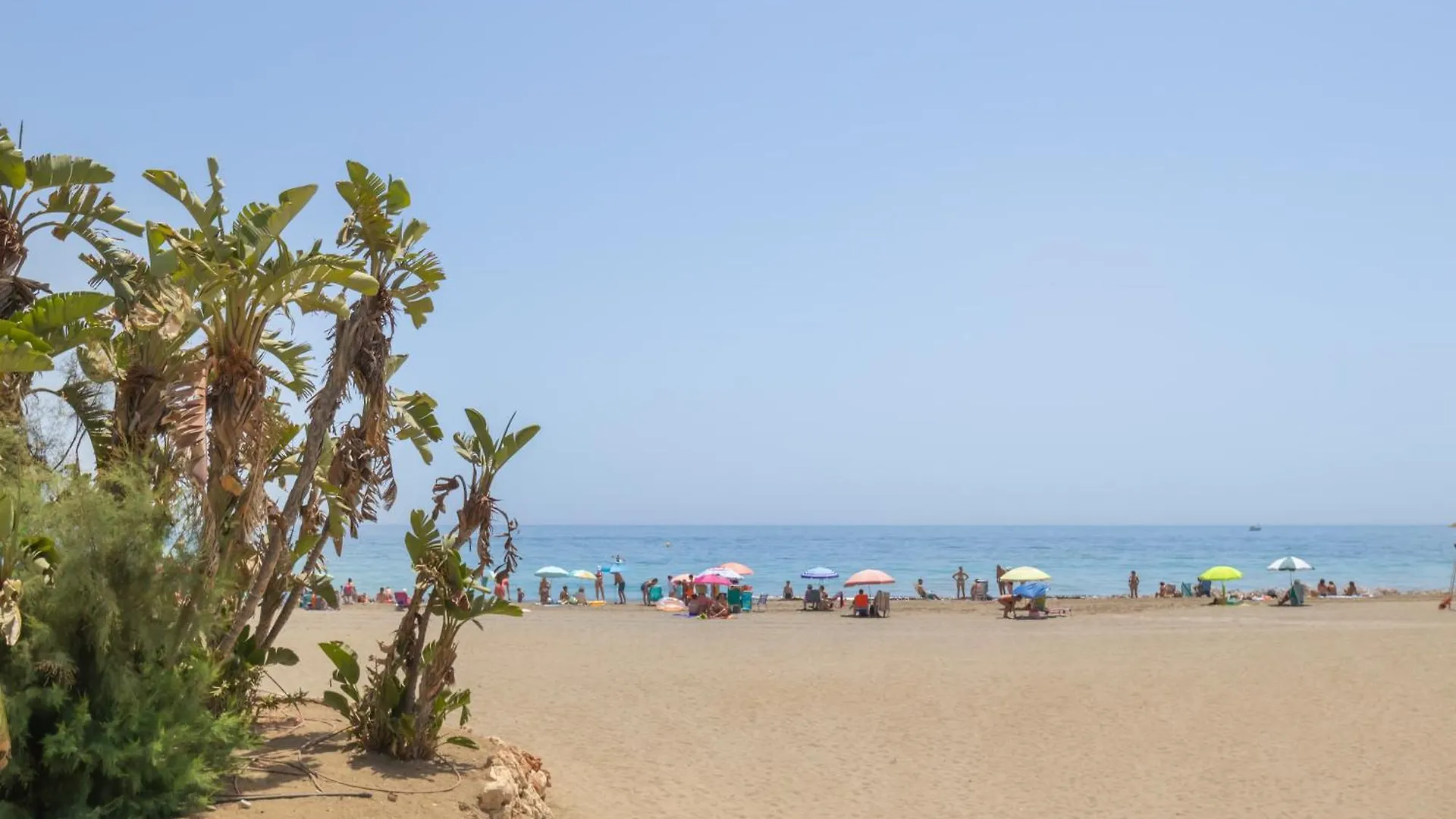 Estepona Downtown Near The Beach - Happy Rentals Apartment