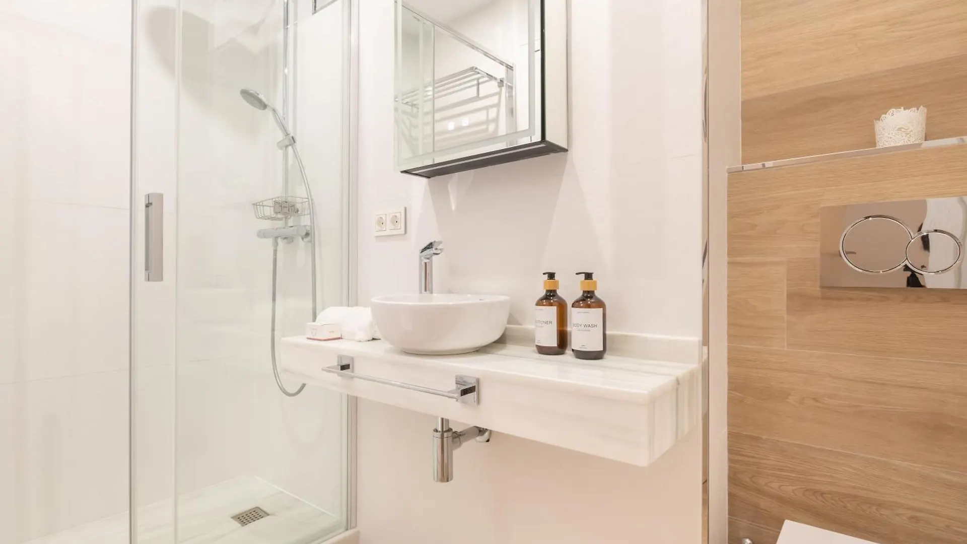 Apartment Estepona Downtown Near The Beach - Happy Rentals
